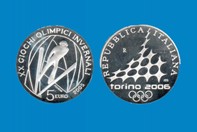 SALTO CON SCI MONETA ARGENTO 5 EURO  IN PORTACHIAVI GIOIELLO